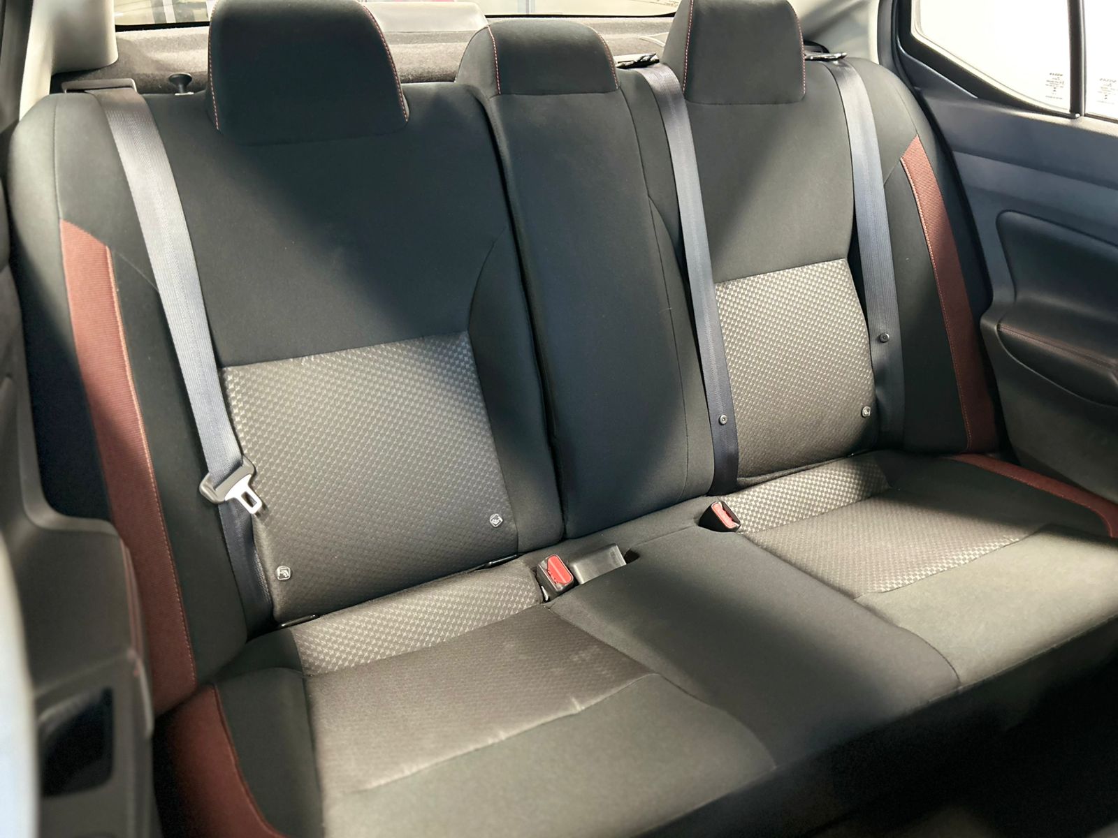 2024 Nissan Versa Base