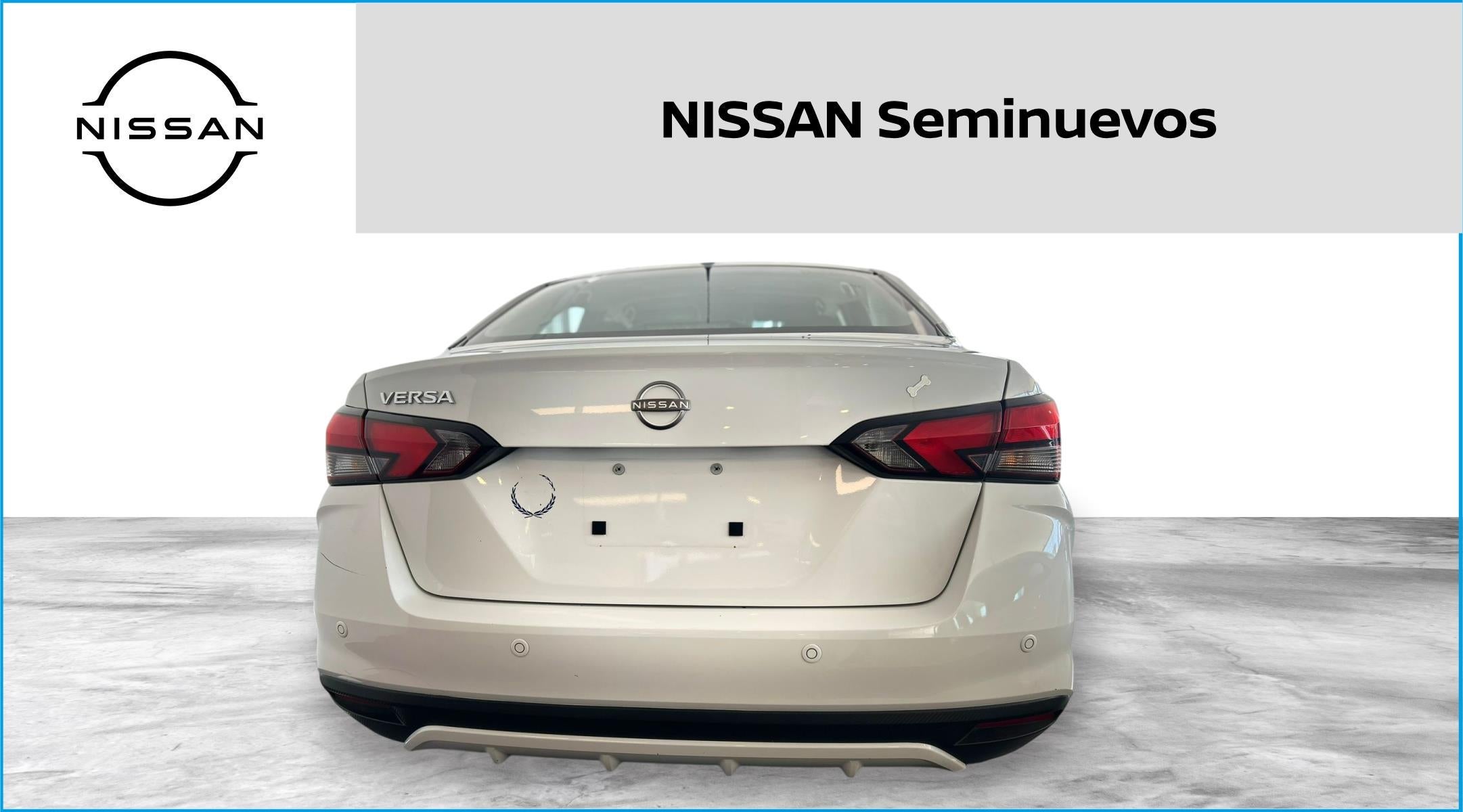 2024 Nissan Versa Base