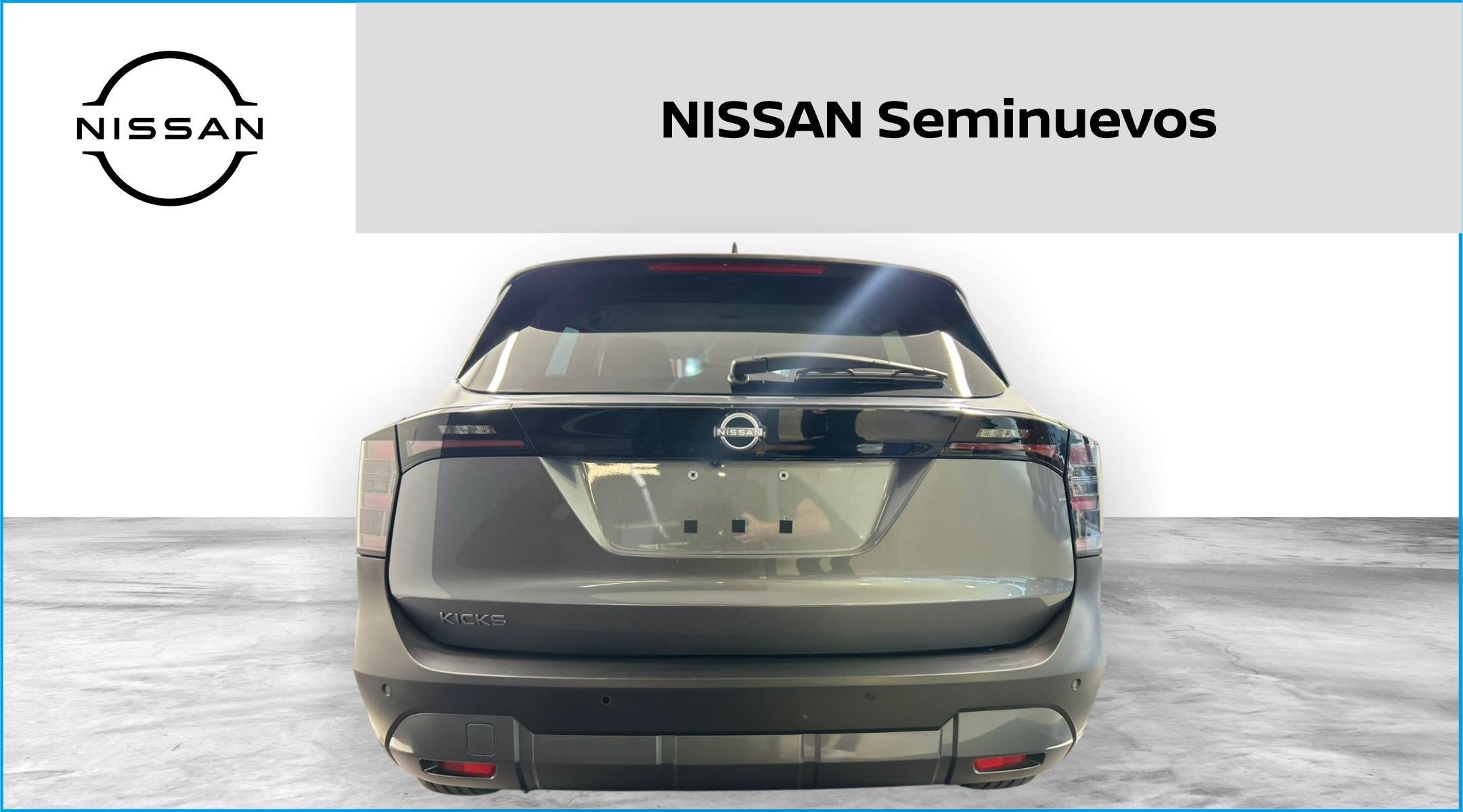 2025 Nissan Kicks Base