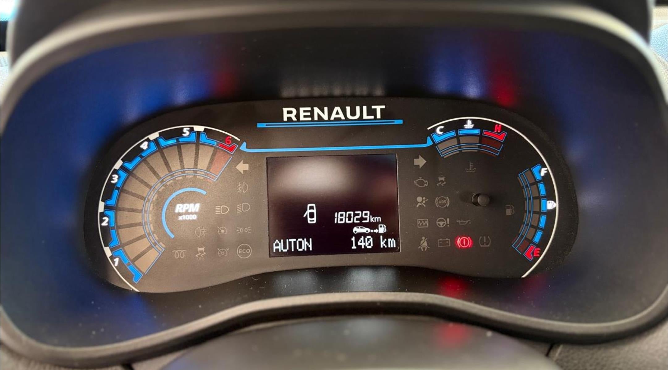 2025 Renault Kwid ICONIC 3L 1.0L, 66 HP, 4 PUERTAS STD