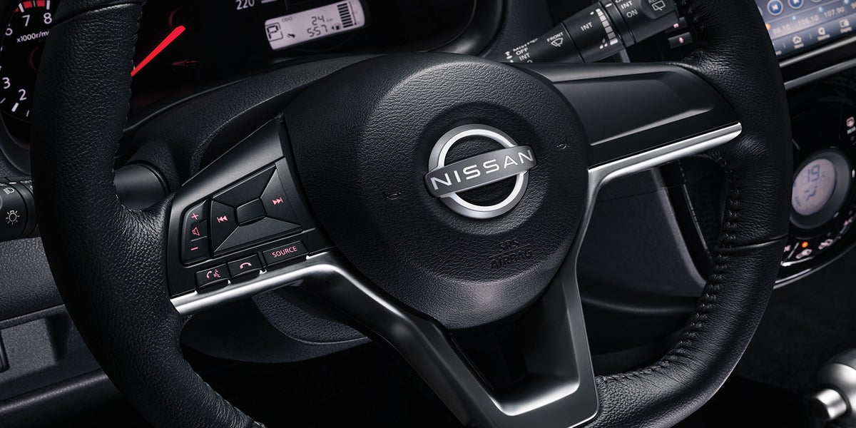  Nissan March Interior3